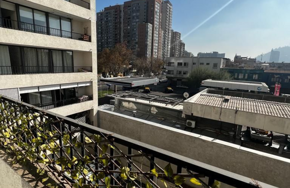 Depto 2d2b Con Estacionamiento Y Vista Despejada! en Ñuñoa