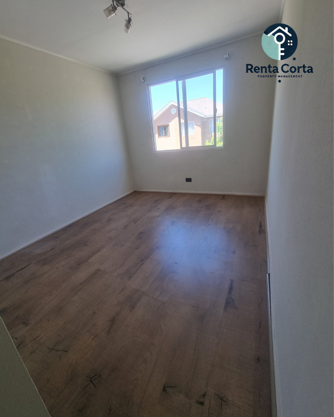 Casa Con Piscina Y Máxima Seguridad En Condominio Privado en Lampa